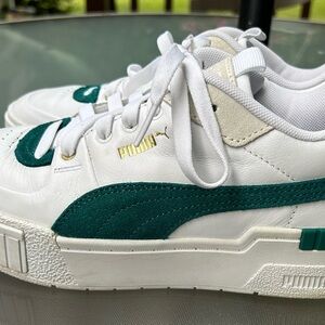 Leather puma sneakers